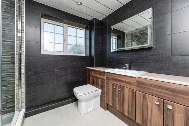 3 bed Detached for sale Image 6
