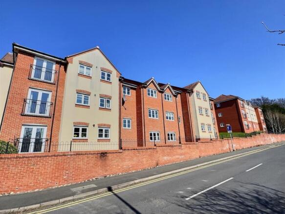 2-bed flat on Millstone Court, Stone, £180,000