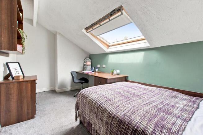 6 bed House to rent Image 10
