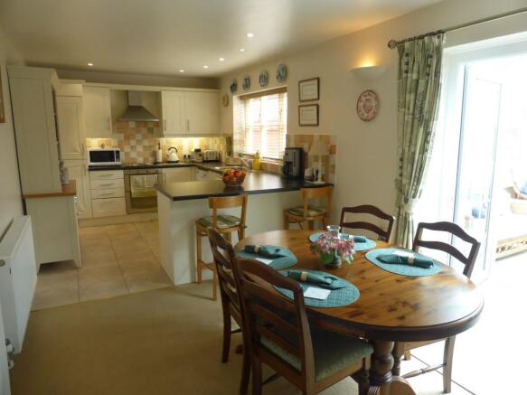 Open Plan Kitchen 