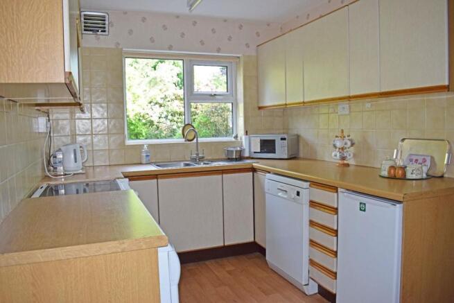 26 Orchard Croft, kitchen.jpg