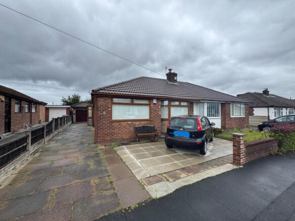 3 bed bungalow for sale Chimes Road, Ashton-in-Ma