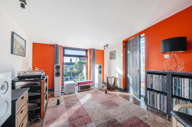 1437626-9-69ca427...