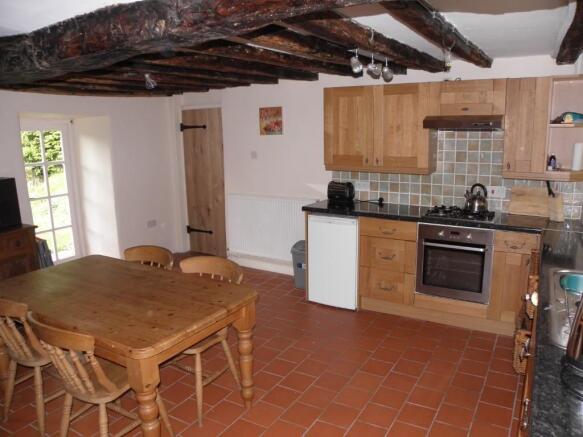 Photo 11