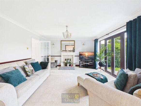 Emanuel Road, Langdon Hills, Basildon, Essex, SS16 photo 4