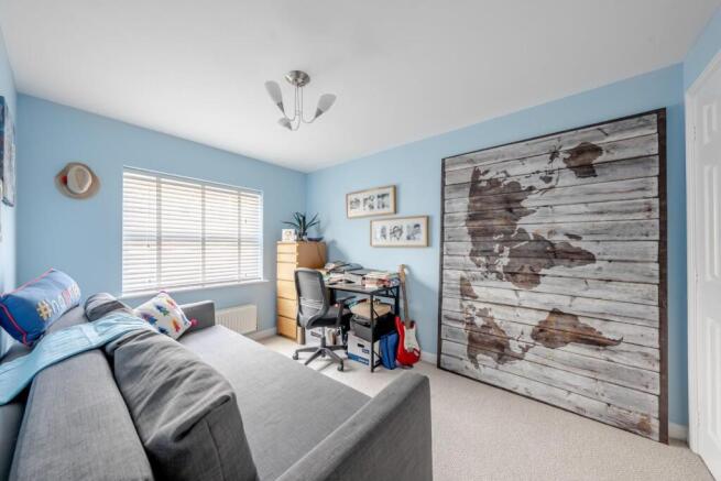 3 bed Terraced for sale Image 11