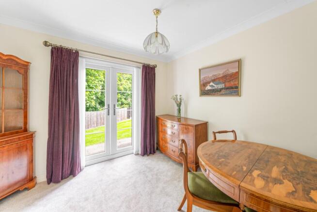 2 bed Retirement Property for sale Image 4