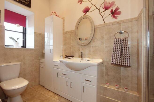 REFITTED EN SUITE