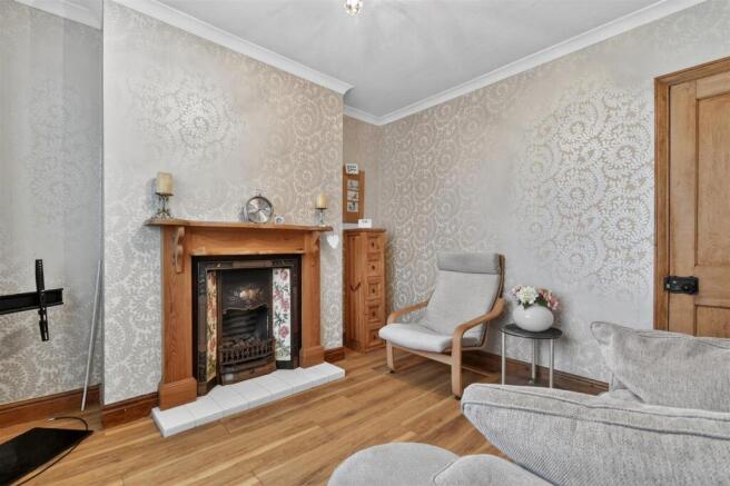 2 bed Semi-Detached for sale Image 4
