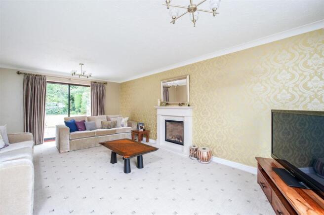 22 Poppyfield Court-