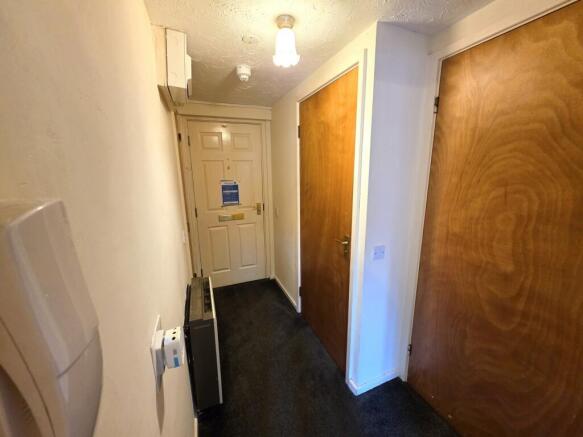 1 bed Flat for sale Image 11