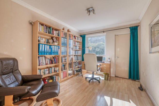 Study / Bedroom 5