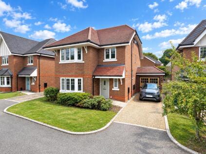 Eden Gardens, Felbridge, RH19