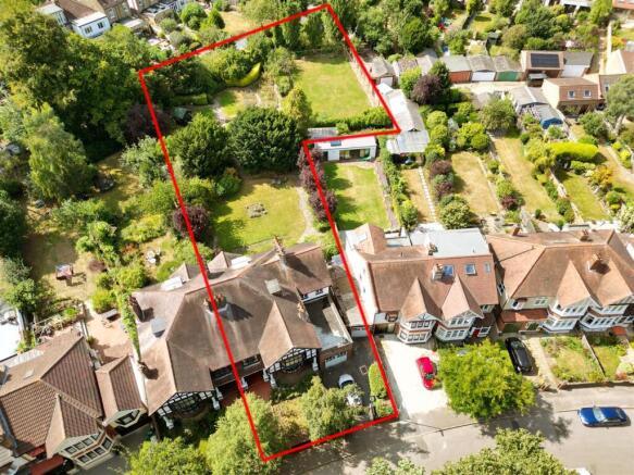 20 Blake Hall Crescent Drone NEW.jpg