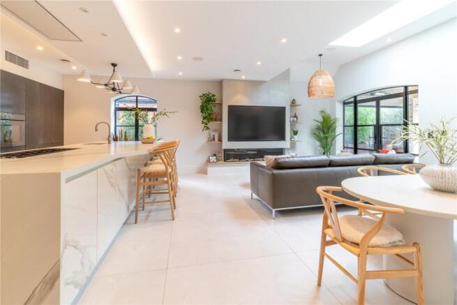 Kitchen/Dining