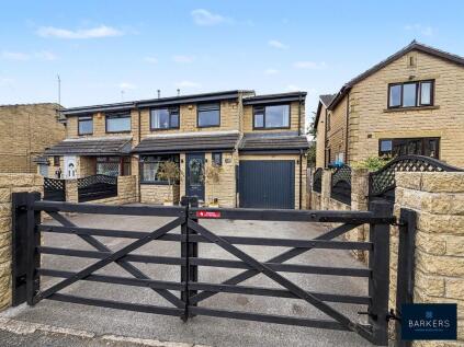 Teasel Close, Oakenshaw