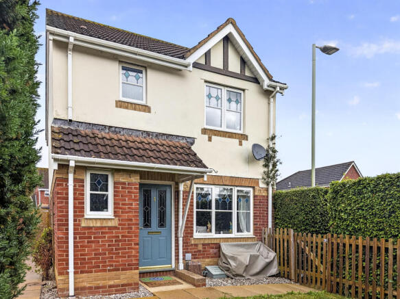1 Larks Rise, Cullompton