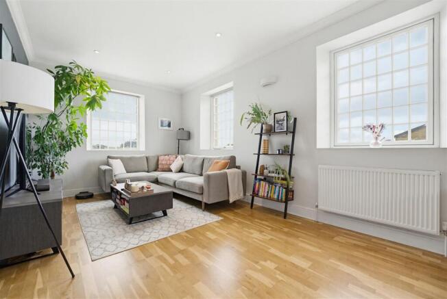 17 Clerkenwell Recp.jpg