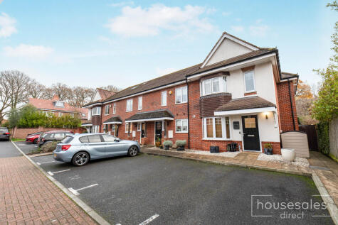Soprano Way, Esher, KT10