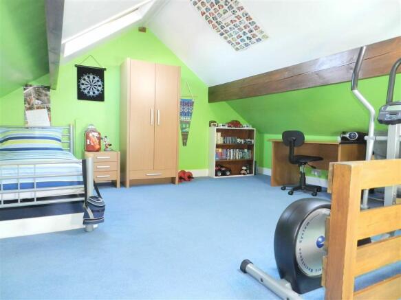 ATTIC ROOM