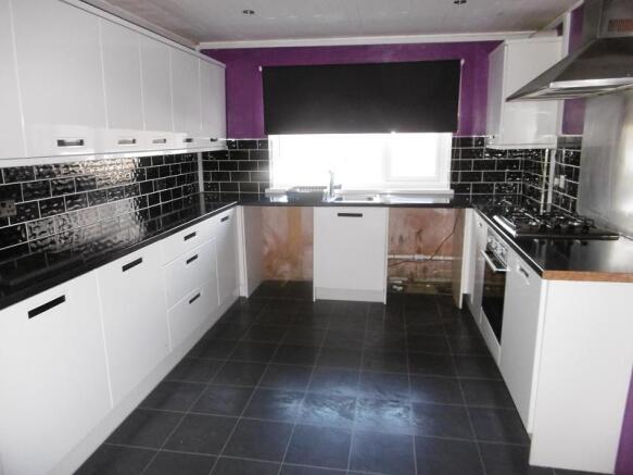 Kitchen / Breakfast Room