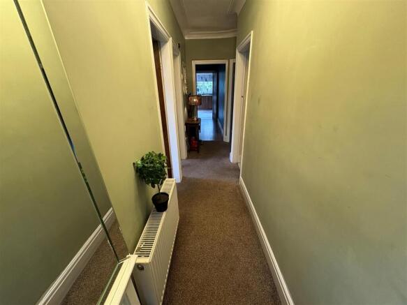 2 bed Semi-Detached Bungalow for sale Image 5