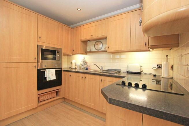 2 bed Terraced Bungalow for sale Image 6