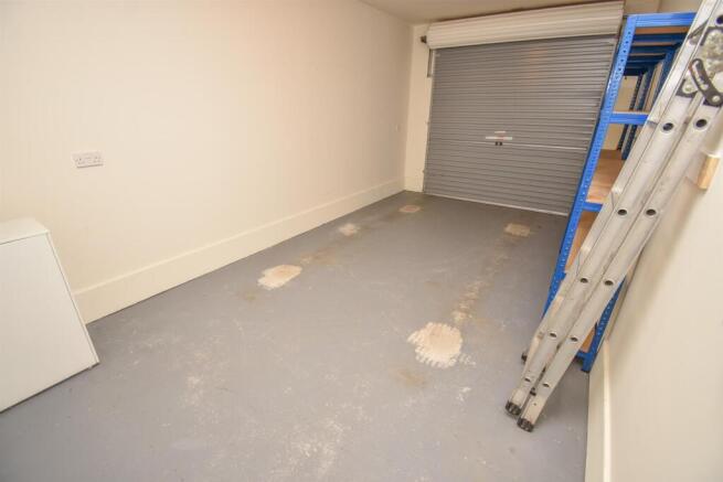 GARAGE-2.jpg