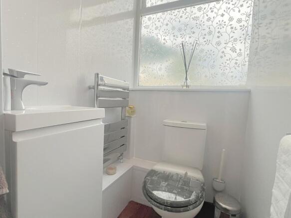 3 bed Detached for sale Image 11