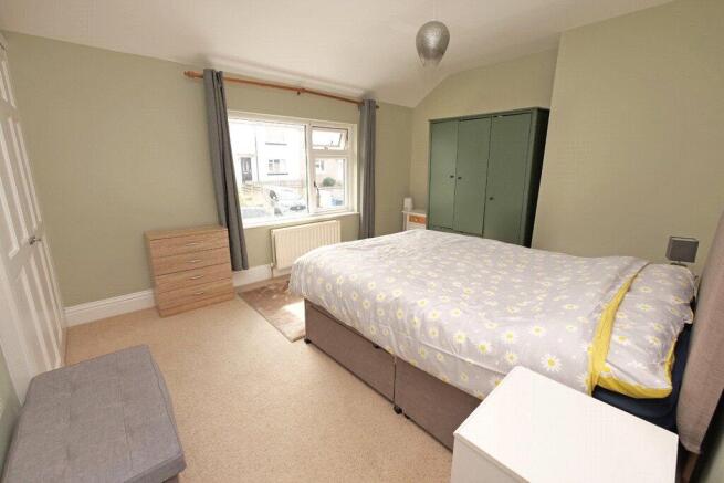 23 The Oval, Skipton, BD23 2LD photo 4