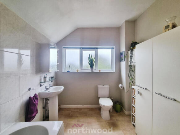 3 bed Terraced for sale Image 8