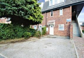 63, Mellow Purgess Close, Laindon, Basildon SS15 5XS