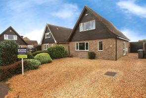 7, Walnut Close, Newborough PE6 7RJ