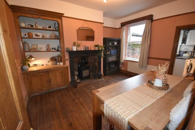 REAR RECEPTION ROOM