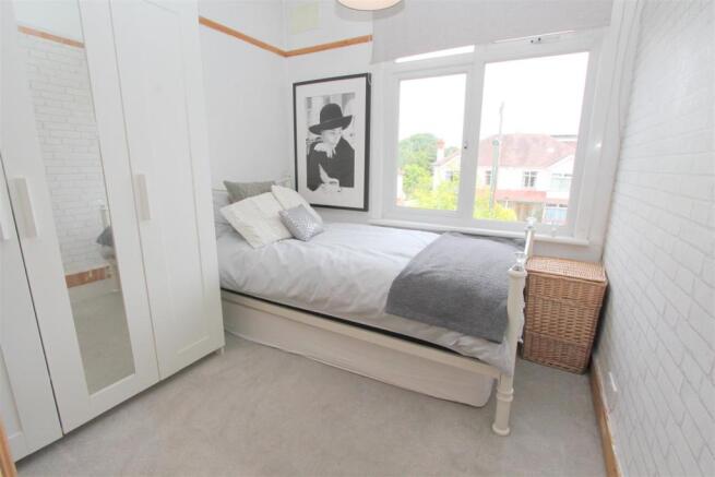 BED 4.JPG