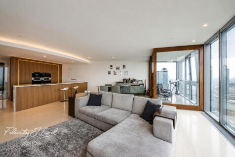 St George Wharf, London