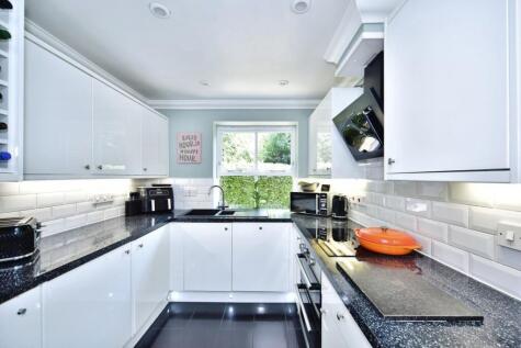 River Bank Close, Maidstone, Kent, ME15