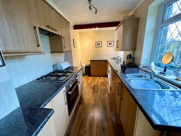 kitchen3.jpg