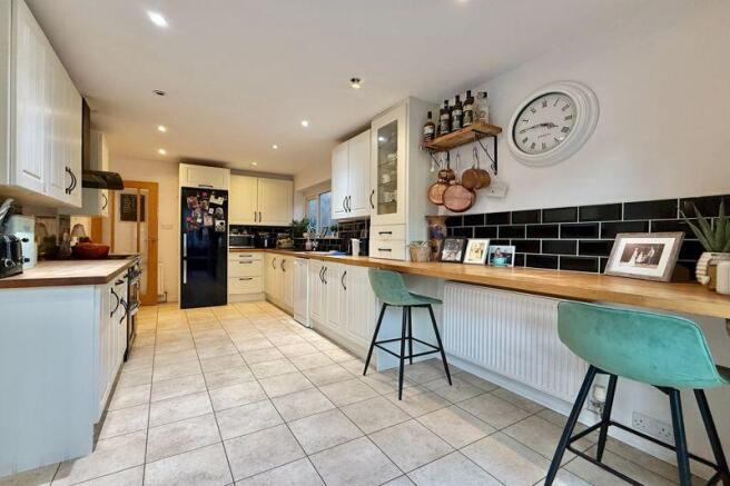 Kitchen/Breakfast Room