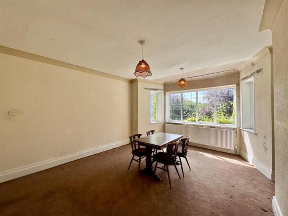 4 bed Detached for sale Image 12