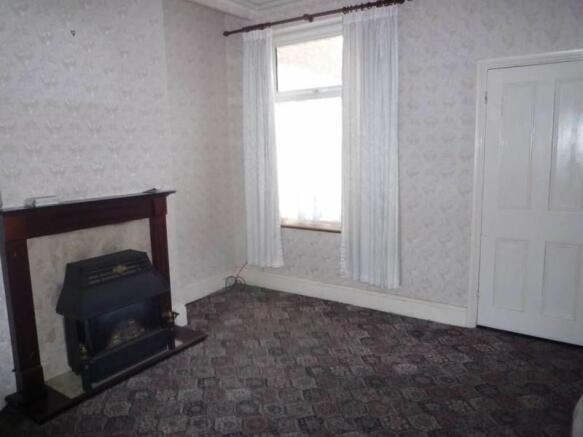 REAR RECEPTION ROOM