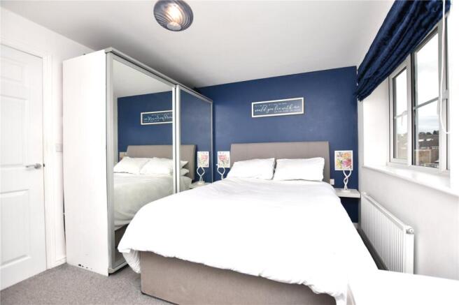 3 bed Semi-Detached for sale Image 5