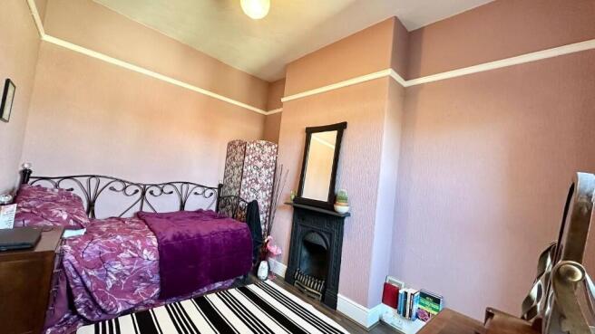 2 bed Terraced for sale Image 7