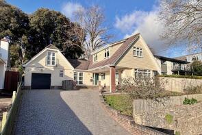 15, Barry Gardens, Broadstone BH18 9EN