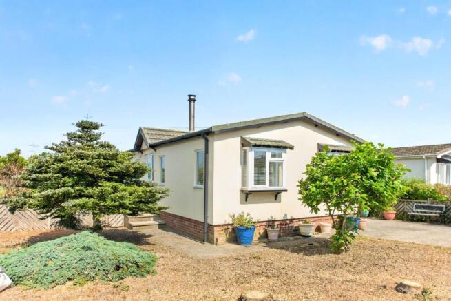 2 bed Park Home for sale in harrogate