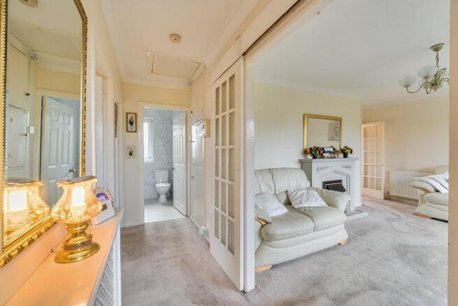 hallway through lounge.jpg