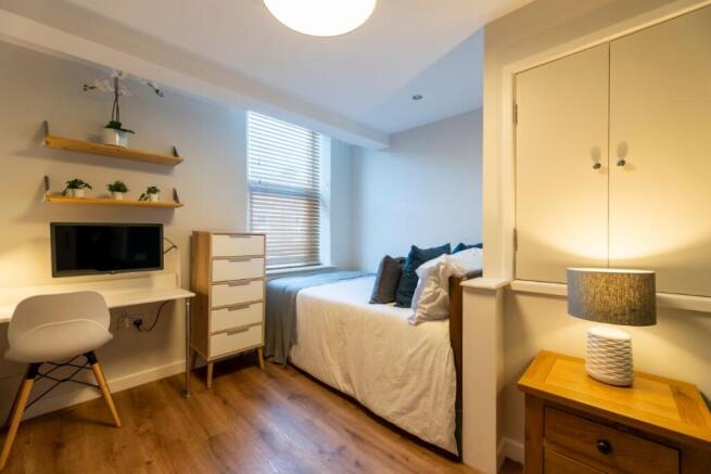 64EA - Bedroom 1