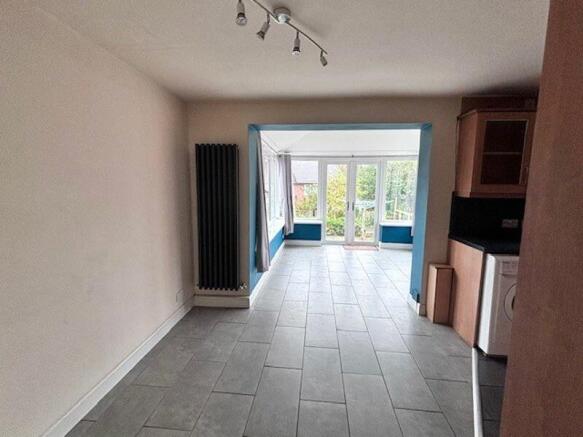 Dining Area & Conservatory