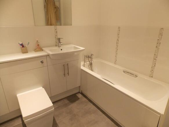 Bath/shower room