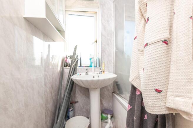 3 bed Semi-Detached for sale Image 7